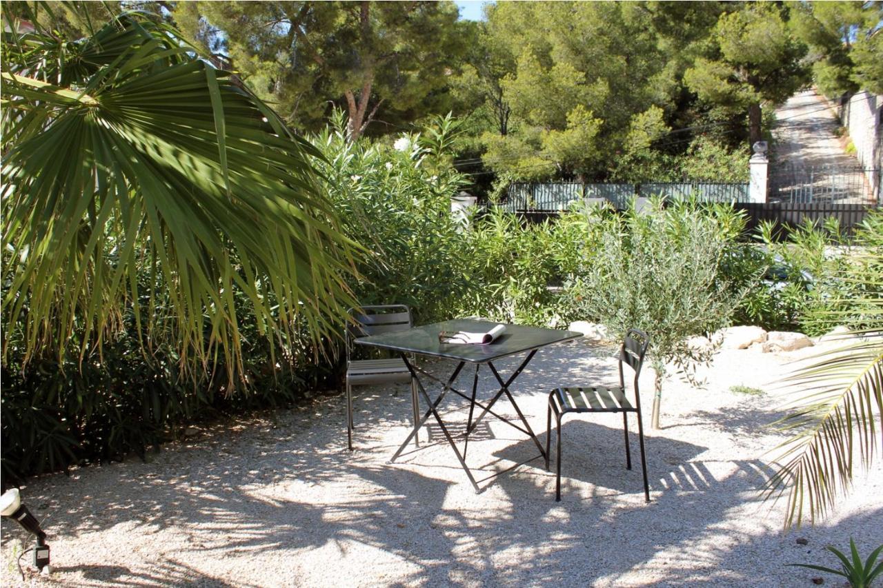 Home Cassis - Maison Les Calanques - Piscine Chauffee A 30C Luaran gambar